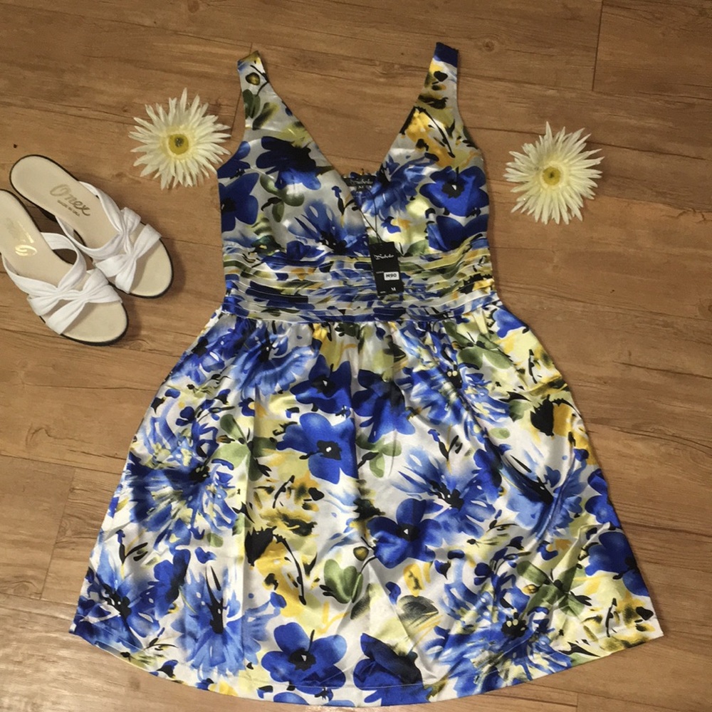 Absolutely gorgeous dress from Baha, Ca. Boutique